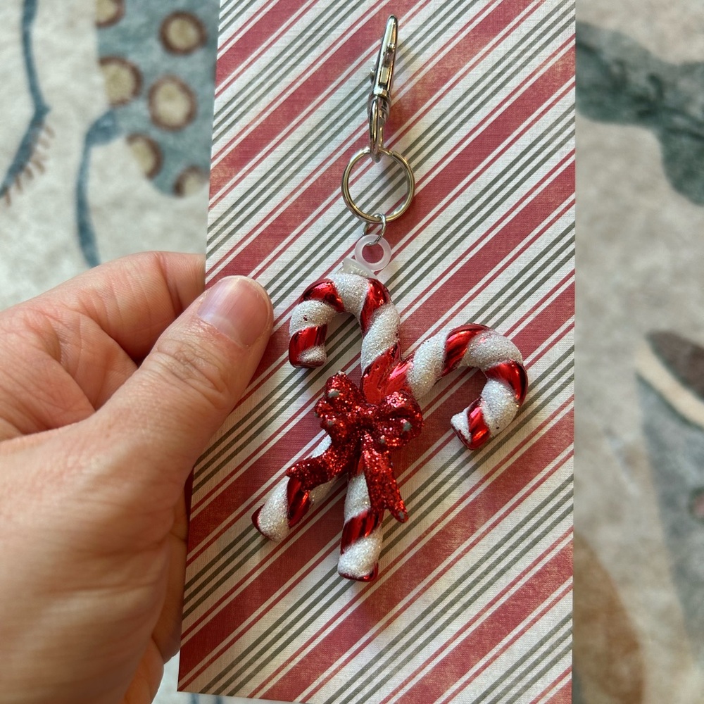 Candy Cane Keychain - Picture 2 of 7